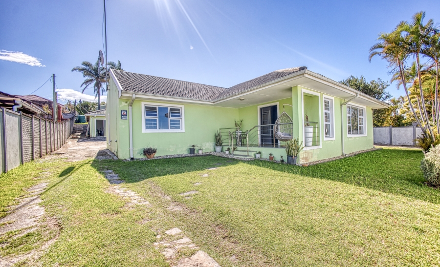 5 Bedroom Property for Sale in Gonubie Eastern Cape